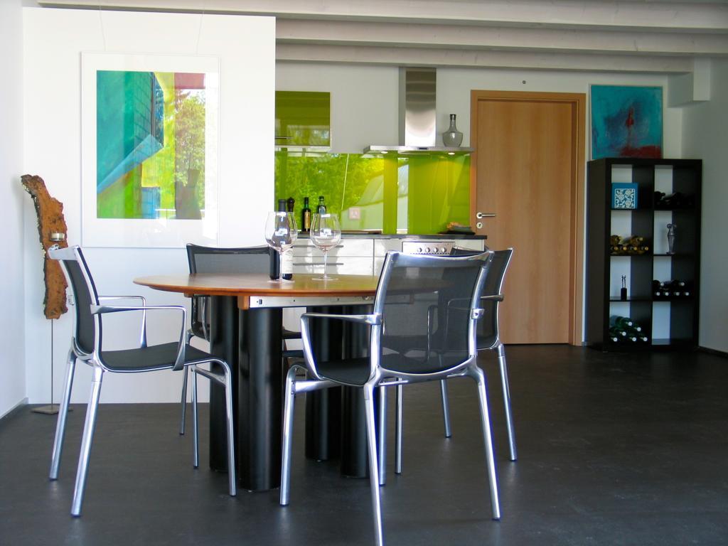 Artist'S Loft Zur Maloya Διαμέρισμα Ormalingen Δωμάτιο φωτογραφία